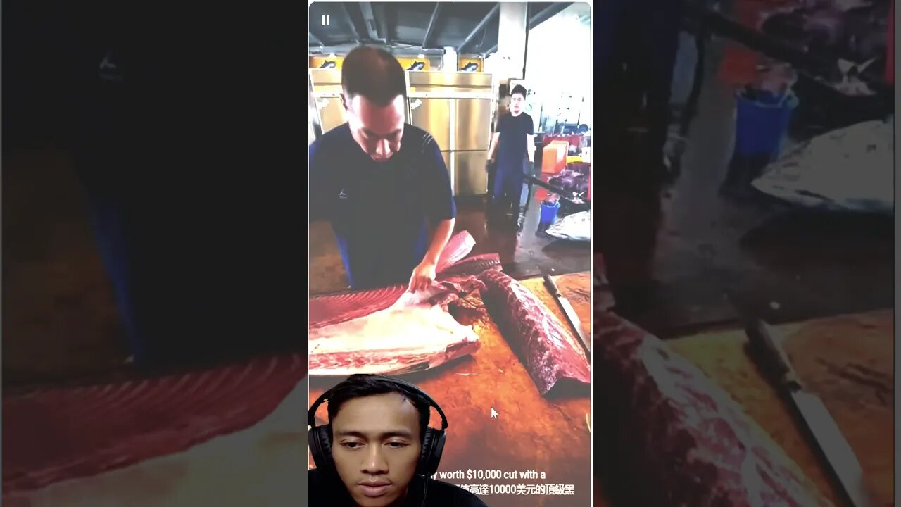 Top-notch bluefin tuna belly worth $10,000 cut with a samurai sword #shorts
