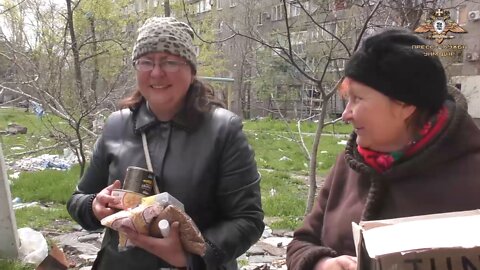 The People's Militia of the DPR and the caring people of Donbass delivered humanitarian aid to Mariupol