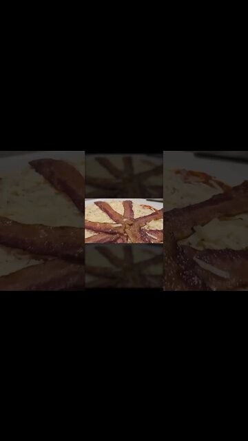 Bacon and Egg Pizza | PIZZA FOR WEIRDOUGHS #shorts