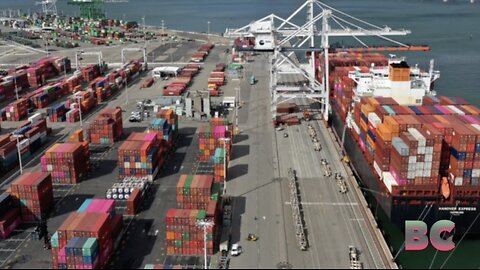 The U.S. economy grew at blistering 3.3% pace in Q4