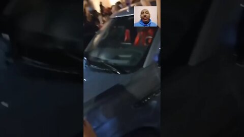 الملك محمد السادس يلبس التوني المغربي في شوارع الرباط ويلوح للمغاربة بالعلم المغربي ♥️
