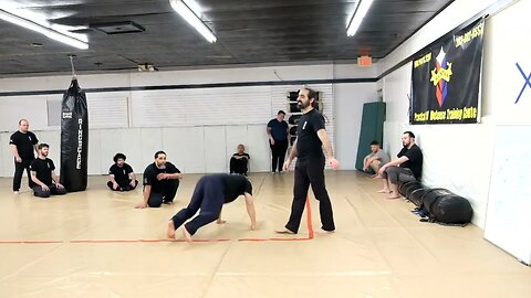 Wing Chun Boxing Two Man Drill - Using the Jab to close the distance.