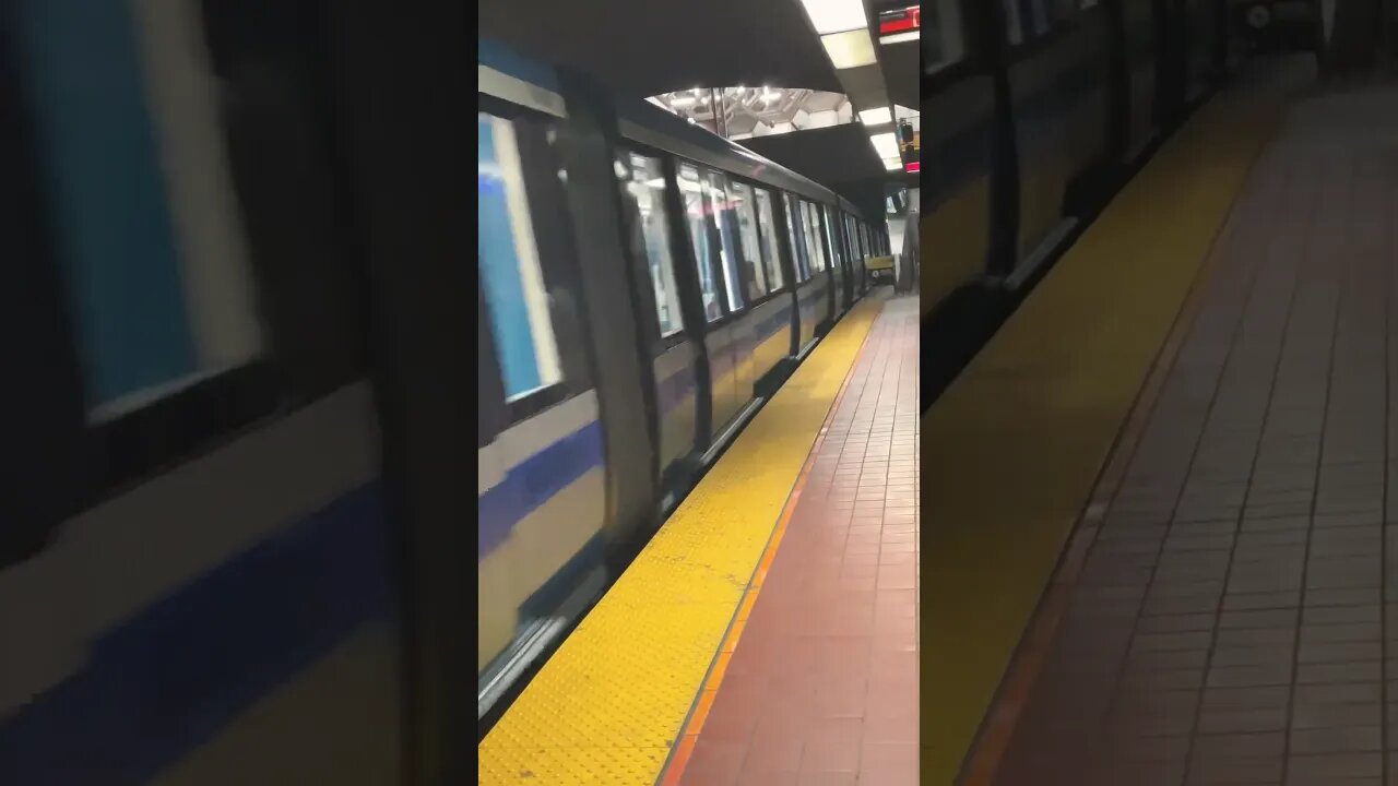 Stunning Montréal metro