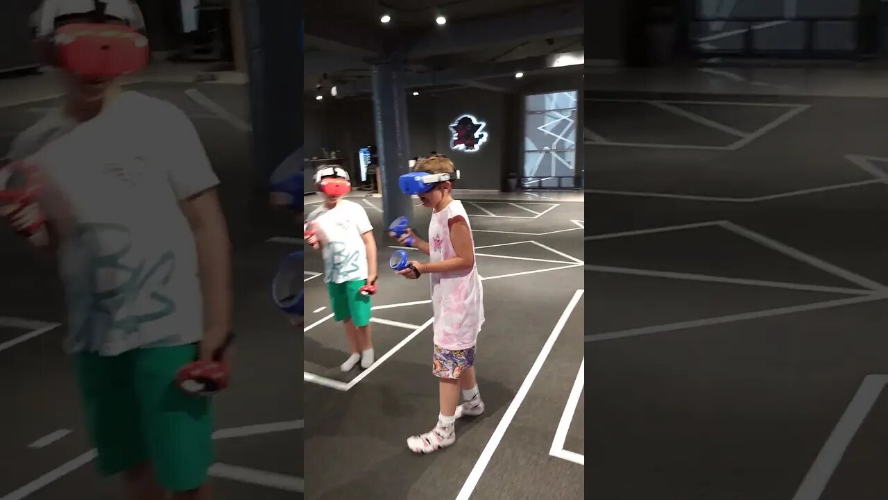 tiktok:unreal.md đŽđžđšī¸ #vr #vrclub #virtualreality #unrealvr #moldova #chisinau #vrarena đ¤ @unrealmd
