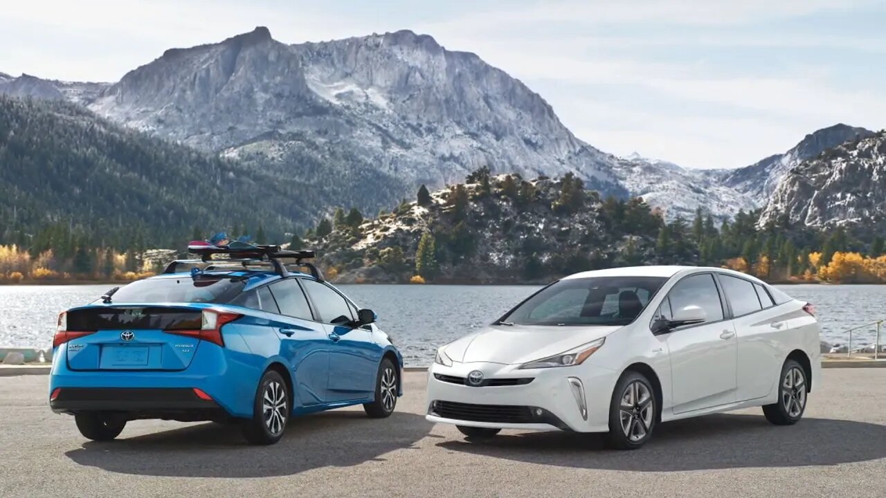 2022 Toyota Prius vs 2022 Honda Insight