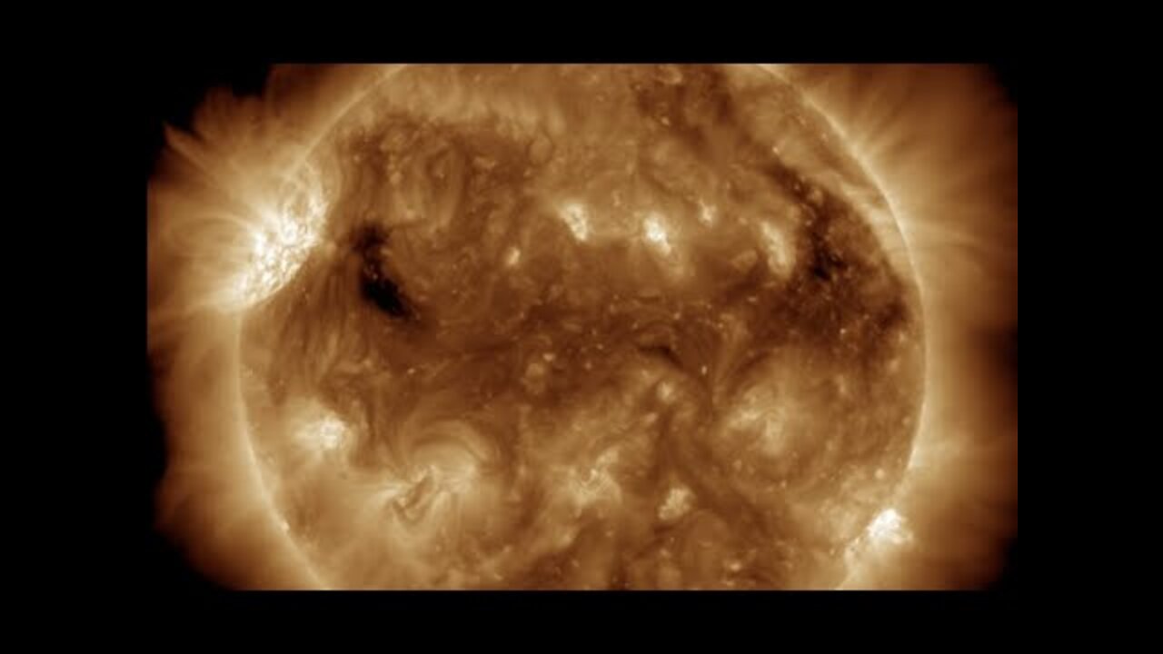 Solar Flare Bonanza, Pole Shift & Climate News | S0 News Apr.18.2022