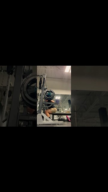 Box Skwats - Travel Leg Day #shorts