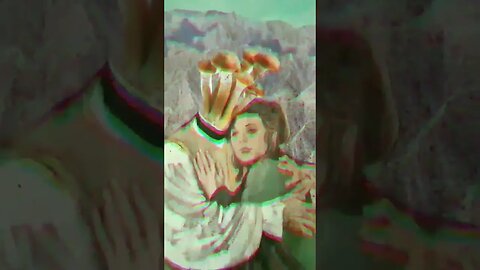 Fungi Love #psychedelicart #psyart #trippyvideo #trippy #psychedelic #surrealism #dali