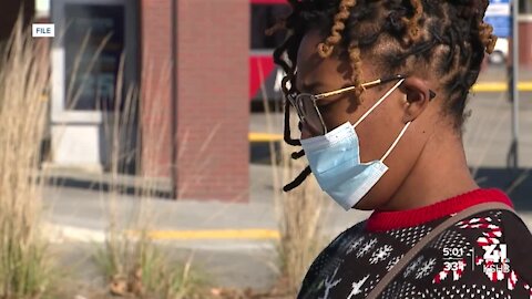 Local doctors encourage vaccinations, boosters and masks as cases of omicron rise in Kansas City