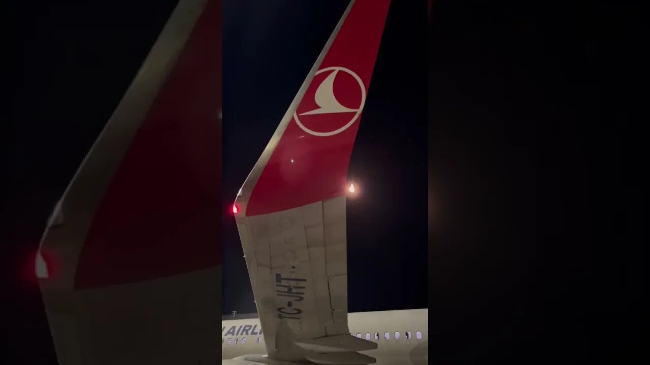 Turkish Airlines Boeing 737-800 TC-JHT 🇹🇷