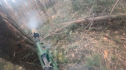 Members of the 🅾️ group fighting in the forest near Kremennaya