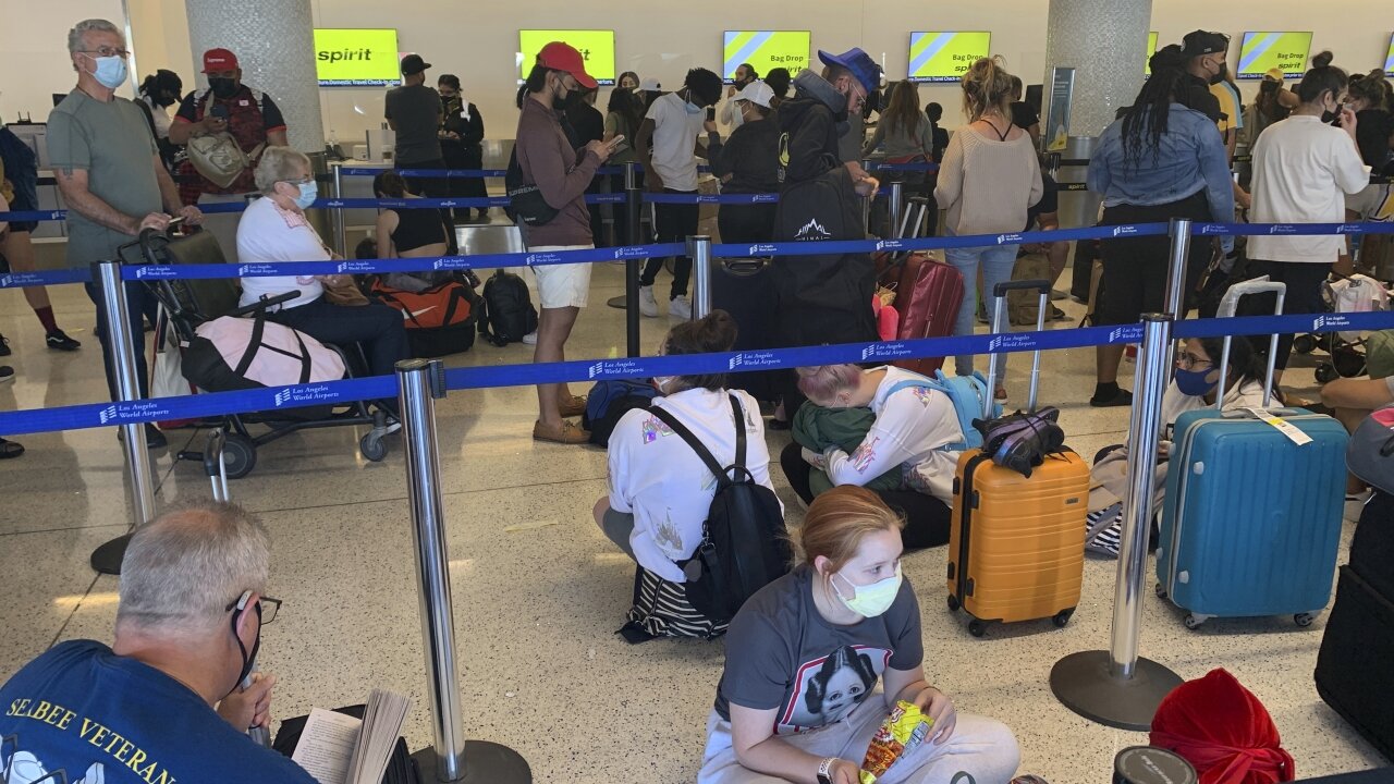 Hundreds Of Spirit Airlines Flights Canceled