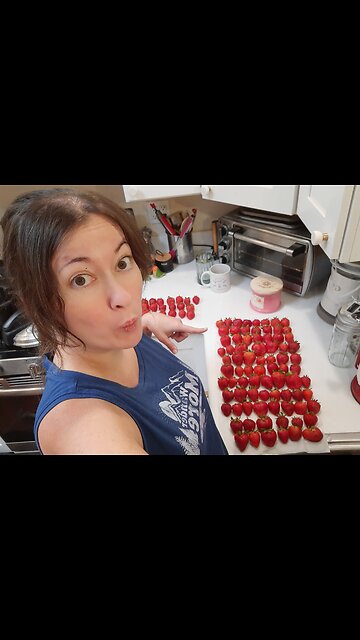 Making Strawberry jam for the first time! 😋