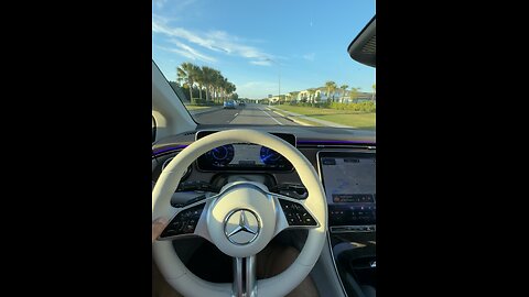 Mercedes Benz EQS