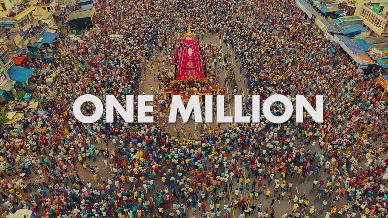 Walking with A MILLION people || RATH YATRA || PURI JAGANNATH