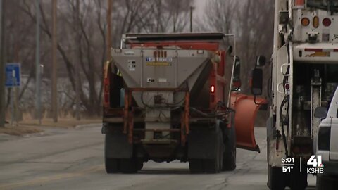 KCMO treats roads early ahead of storm despite rain