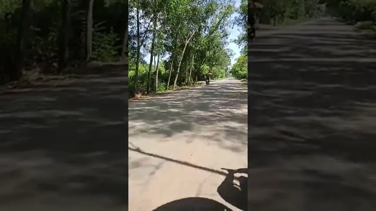 Phumi Peak Road #shorts #siemreap2022 #tourcambodia #angkorwat