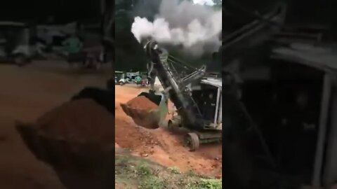 Mike Mulligan's Steam shovel Mary Anne come to life