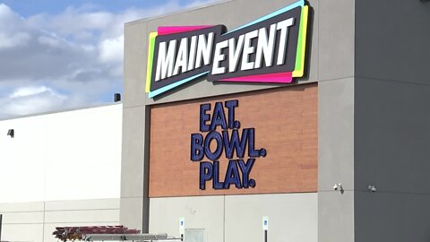 Bowling, pool and video game-themed restaurant chain coming to Tucson