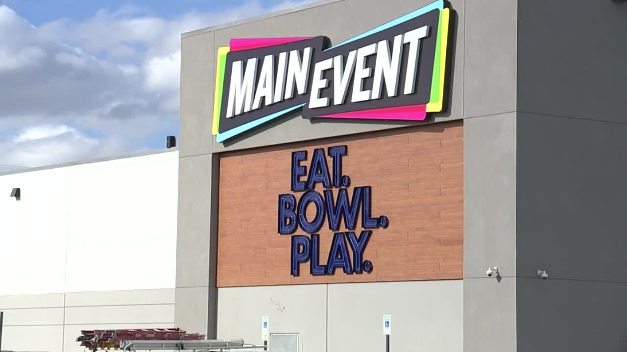 Bowling, pool and video game-themed restaurant chain coming to Tucson