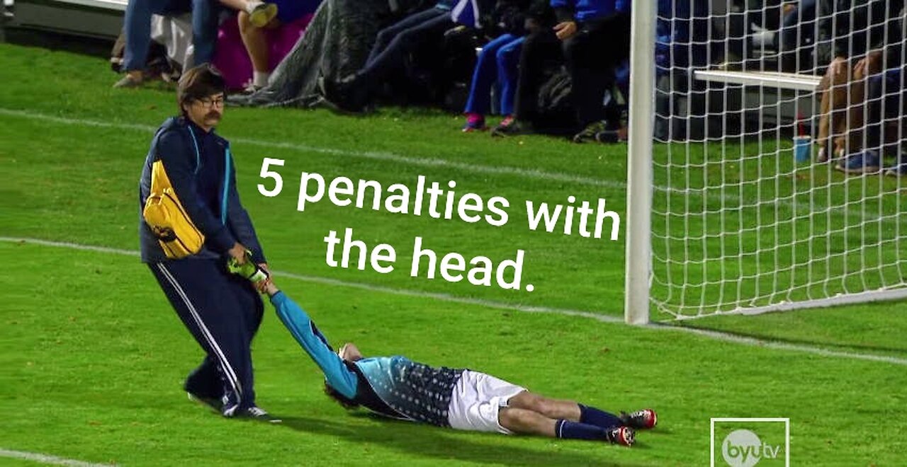 goalkeeper attacks with his head (funny)