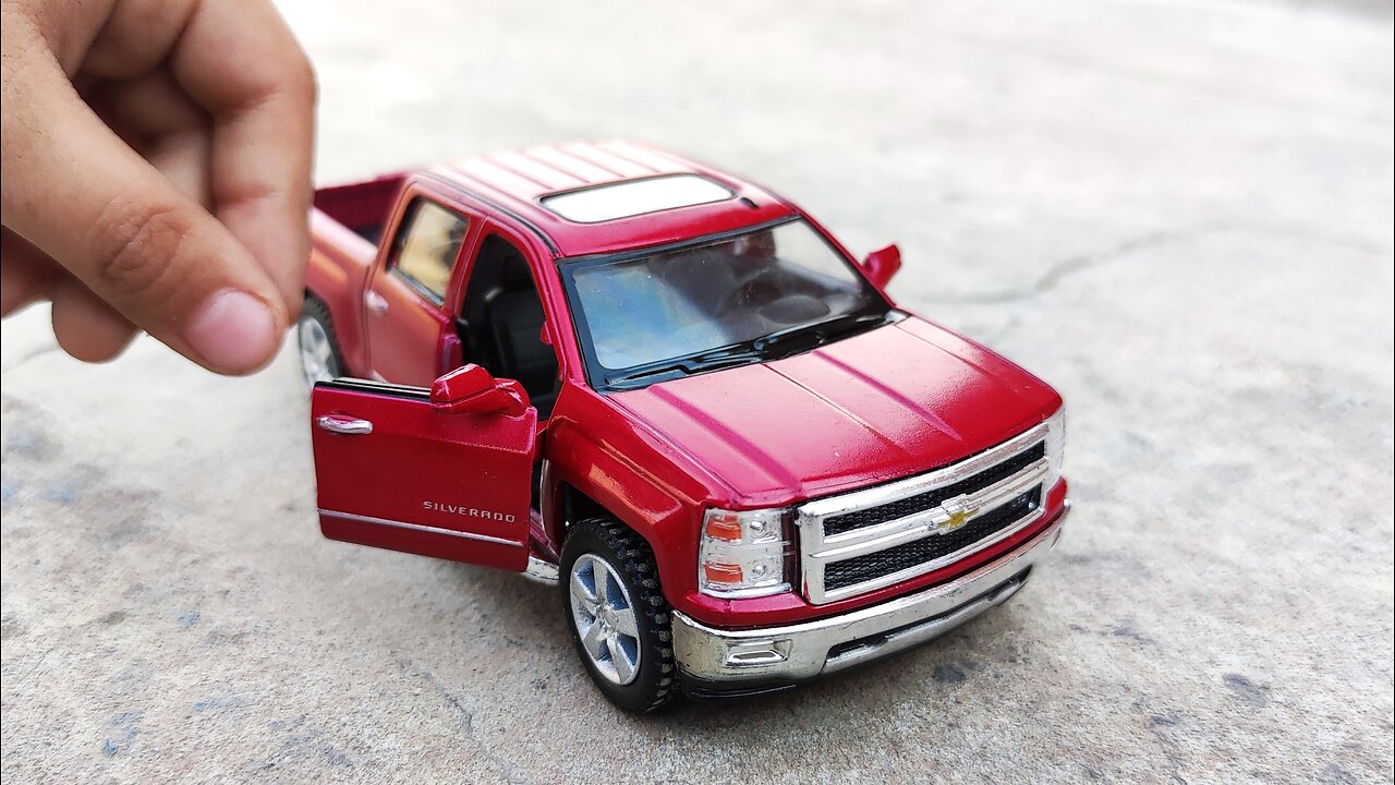 Unboxing Chevrolet Silverado 2014 | REALISTIC Model Car