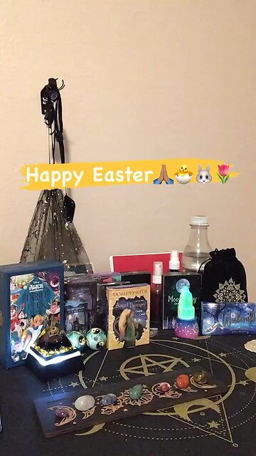 A Message from Angel Therapy. Happy Easter 🙏🏽🐣🐰🌷 #tarot #message #easter