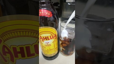 When CryptoHulk makes drinks for his someone special Saturday 🌙.