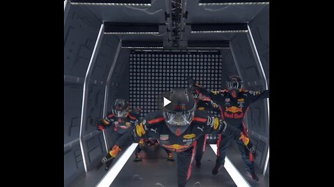 F1 PITSTOP IN ZERO GRAVITY The RedBull team is next-level