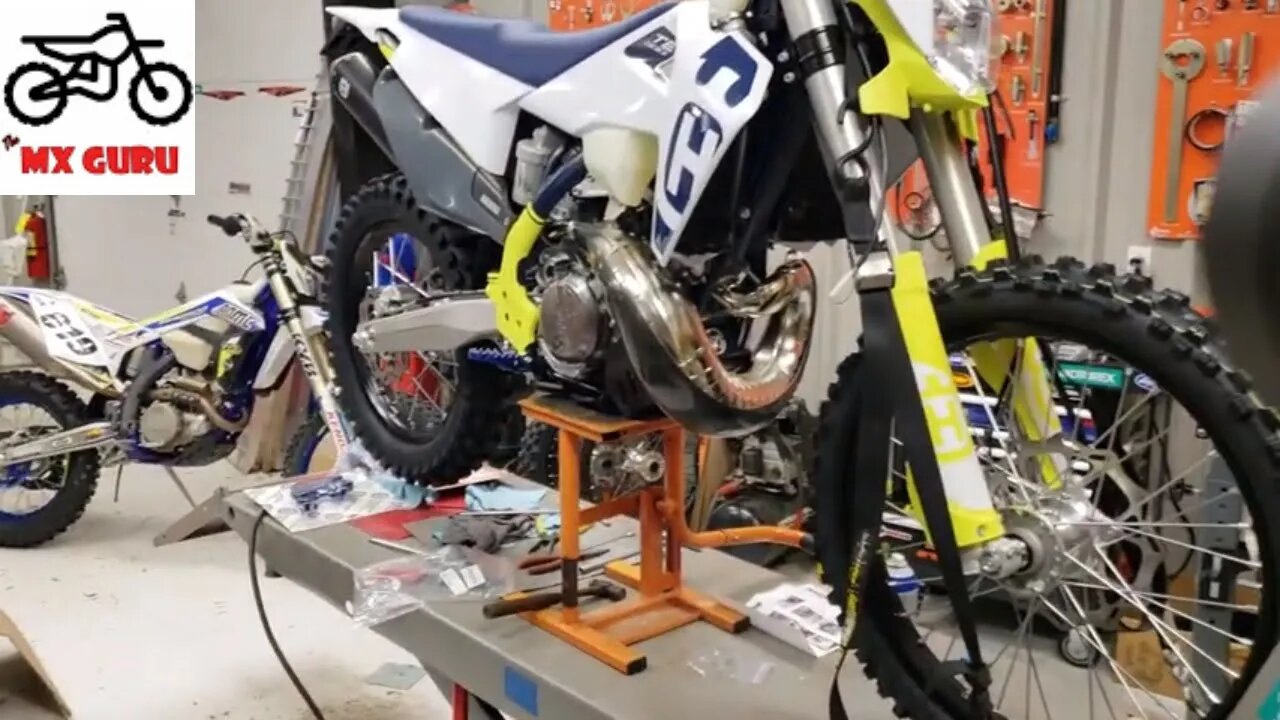 AOMC Husqvarna 2020 TE300i Build ! | Episode 2