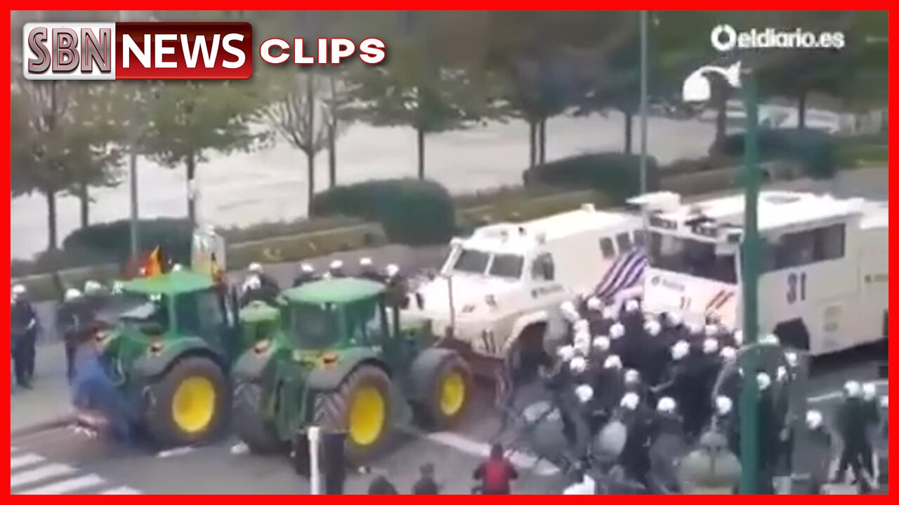 FARMERS STANDING THEIR GROUND AGAINST THE TYRANNICAL OFFICERS BLOCKING THE ROADS - 5991