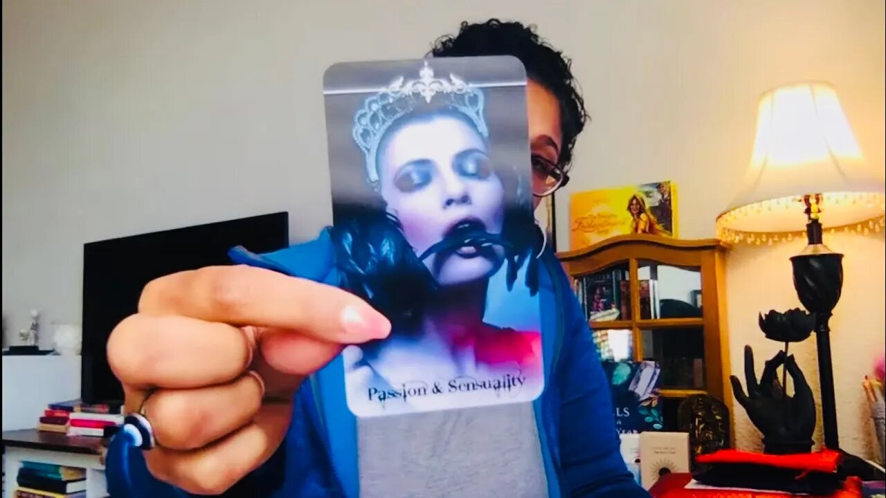 REVIEW!! PURPOSEFUL CAREER, ATTRACTIVE FORCE ORACLES & BEAUTY TAROT. CREATED BY MAHRUKHX ON ETSY.