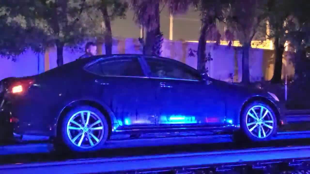 Driver mistakenly drives onto railroad tracks in West Palm Beach