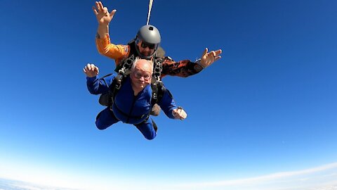 88-Year-Old Veteran Spends Holiday Skydiving With Son, Grandson