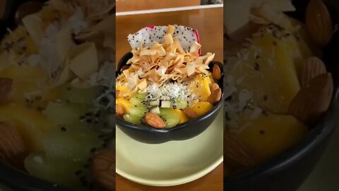 Mix Fruit So Yummy #UpFoodReview #ytshorts #Food #Streetfood #viral #viral2022 #trending2022