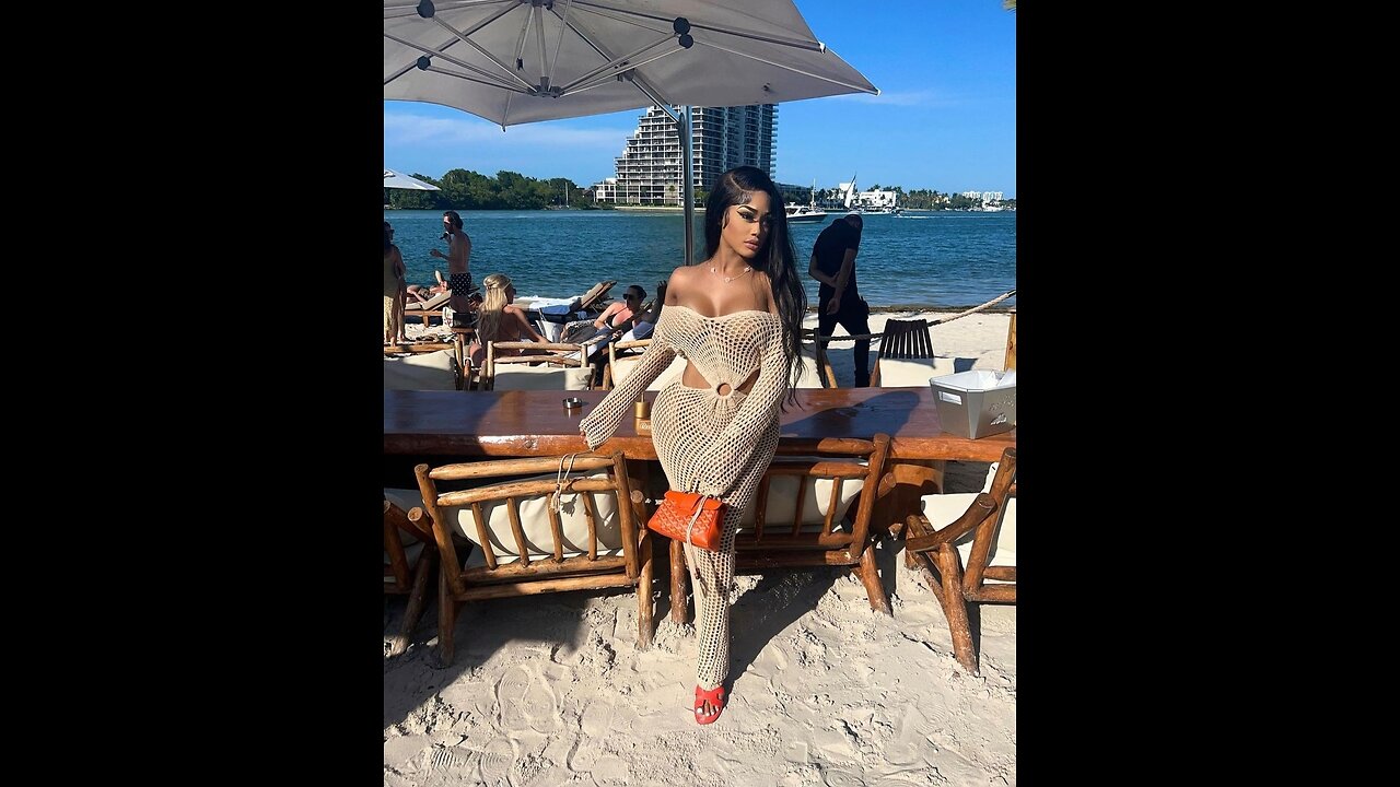 BODY GETS YOU IN THE DOOR WITH WOMEN