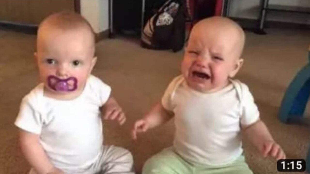 Funniest TWiNE Baby Girls Fighting Over pacifier