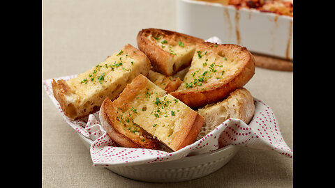 Irresistible Easy Cheesy Garlic Bread Recipe | Ready in 60 Seconds!