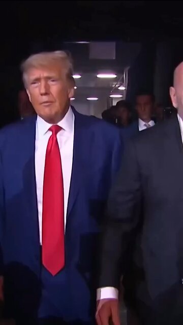 Donald Trump in the house for - UFC290 👀