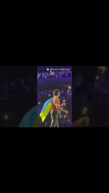 🎥 Гаррі Стайлс приєднався до зарубіжних артистів, які підтримали Україну в її боротьбі. Harry Styles