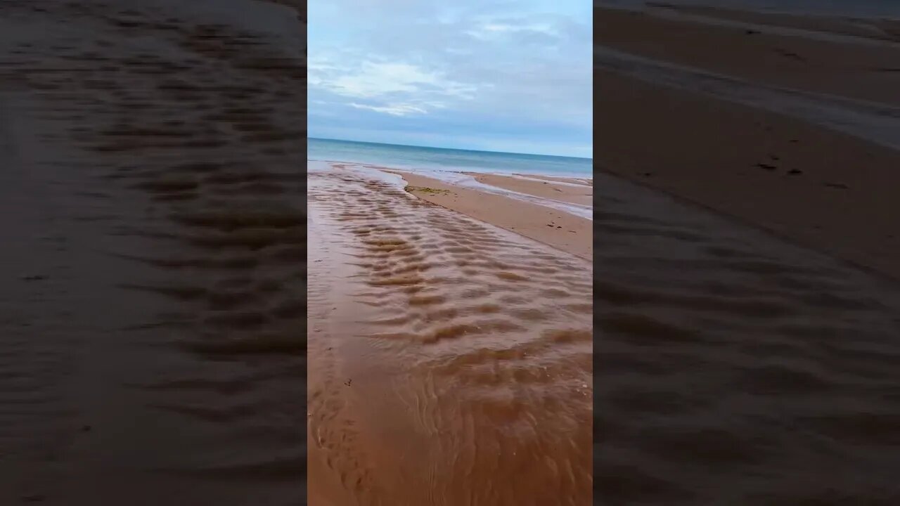 Cool patterns in the water at the beach