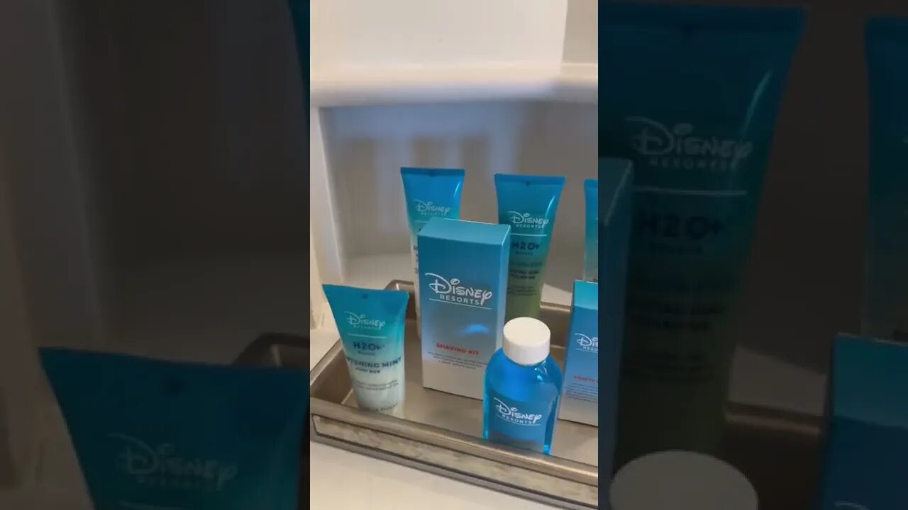 Disney’s Riviera Resort shower and supplies 🧖🏻♀️ #disneyresort #shorts #rivieraresort #disney