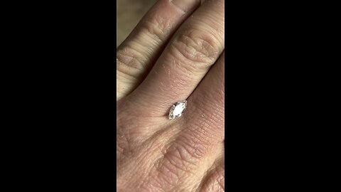 Making an 18k gold and diamond engagement ring