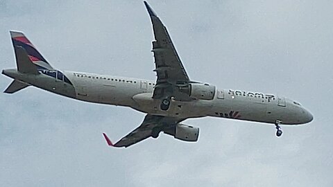 Airbus A321-211 PT-XPF vindo de Guarulhos para Fortaleza