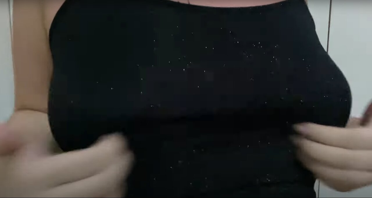 Velvet Serenade: Sensuous Black Croptop Scratching ASMR 🌙✨