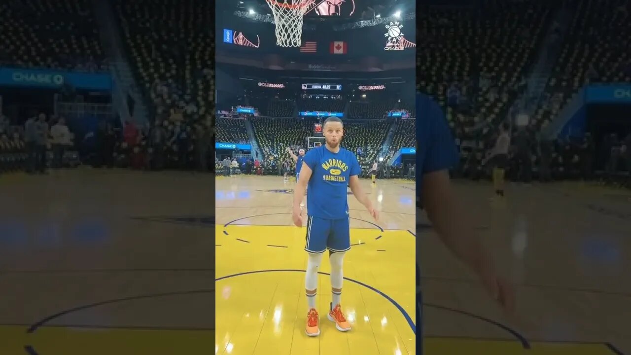 Steph Curry's 360 Dunk