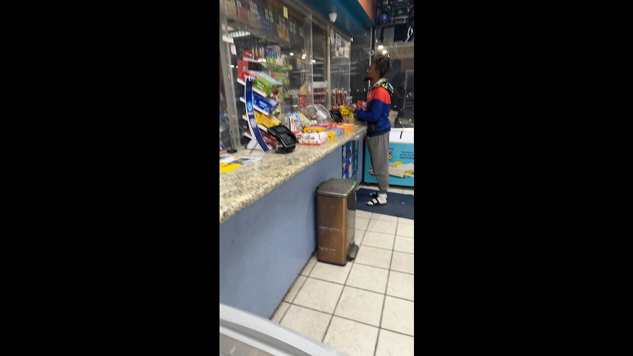 Kc Troll cashier 😂