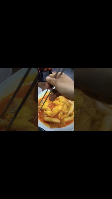 #shorts #hungry #cooking Korean Grind soybean soup and Ddug-bbok-ki(spicy ricecake stew)