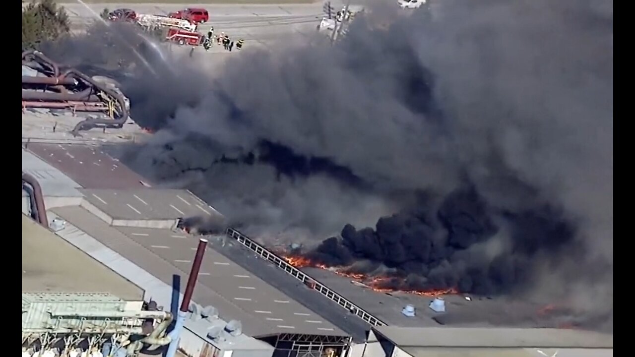 Massive Explosion From A Metals Manufacturing Plant In Bedford, Ohio