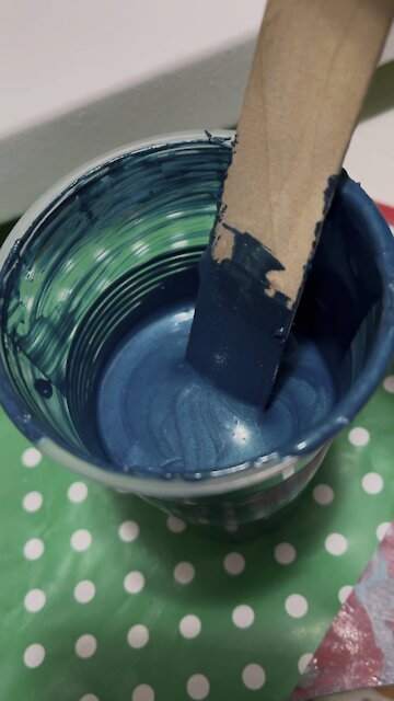 I'm in love with this color! #dutchpour New video out tomorrow